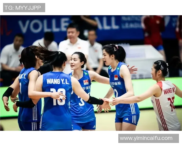 赛后分析：杭州排球队与重庆排球队默契配合的关键因素与表现总结